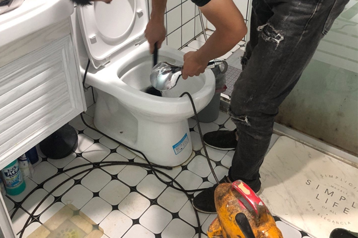 普定疏通下水道